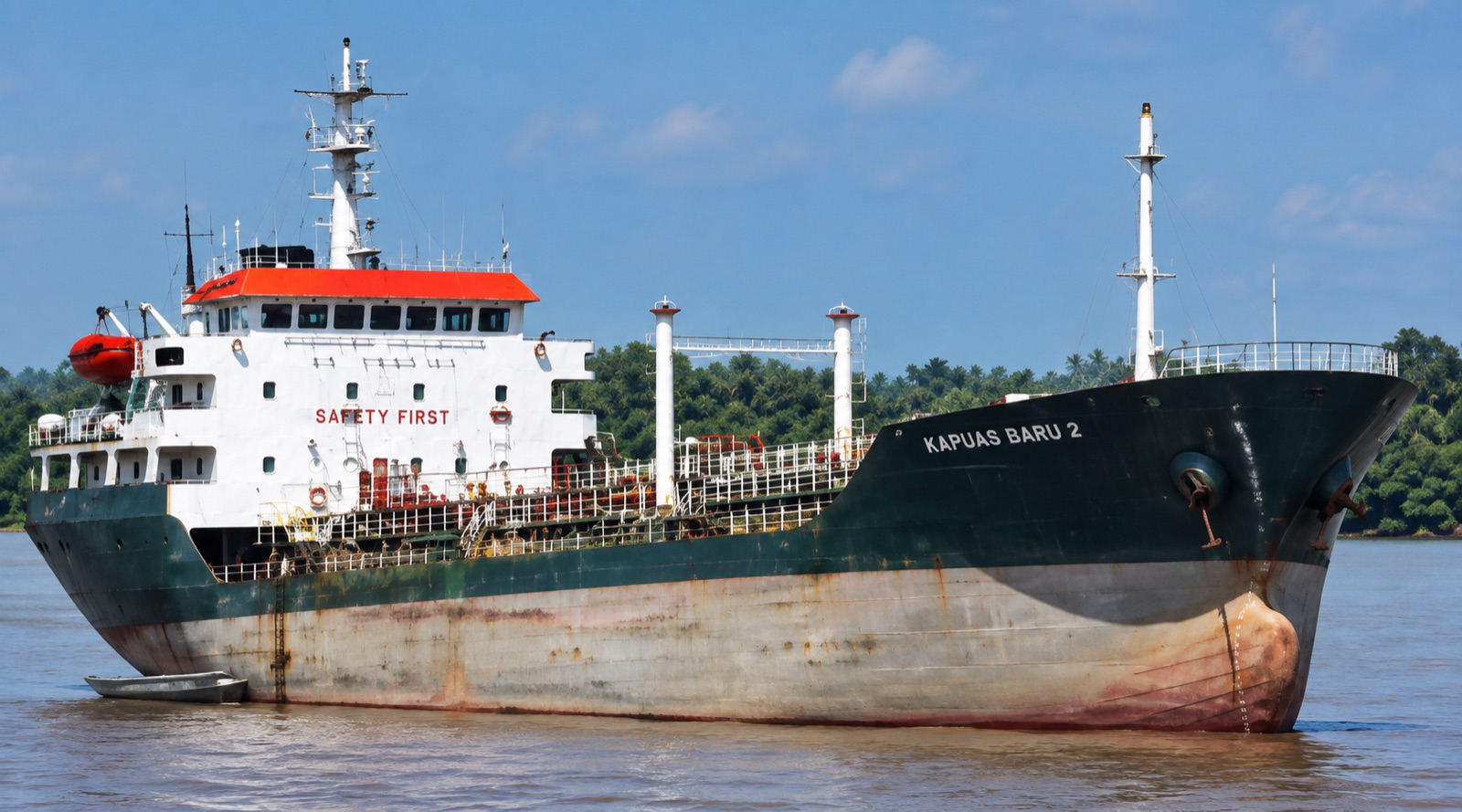 Tanker 3.570 DWT 38M - Tanker